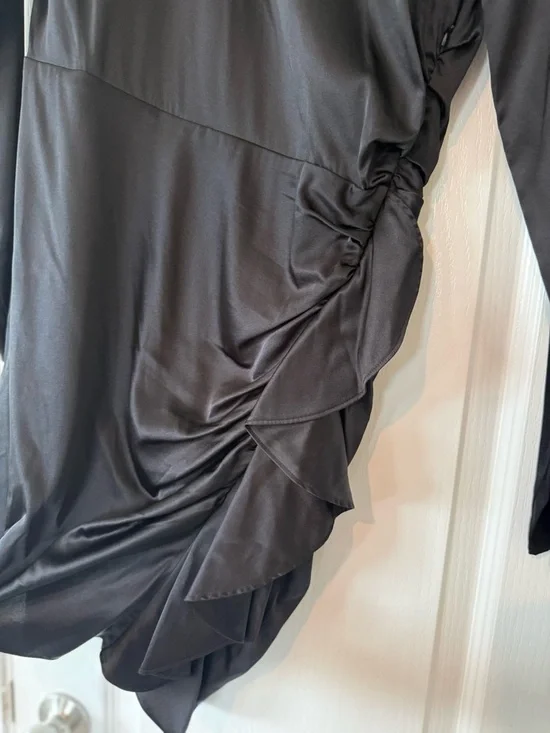 Veronica Beard Rula Ruched Silk Dress - Picture 5 of 14